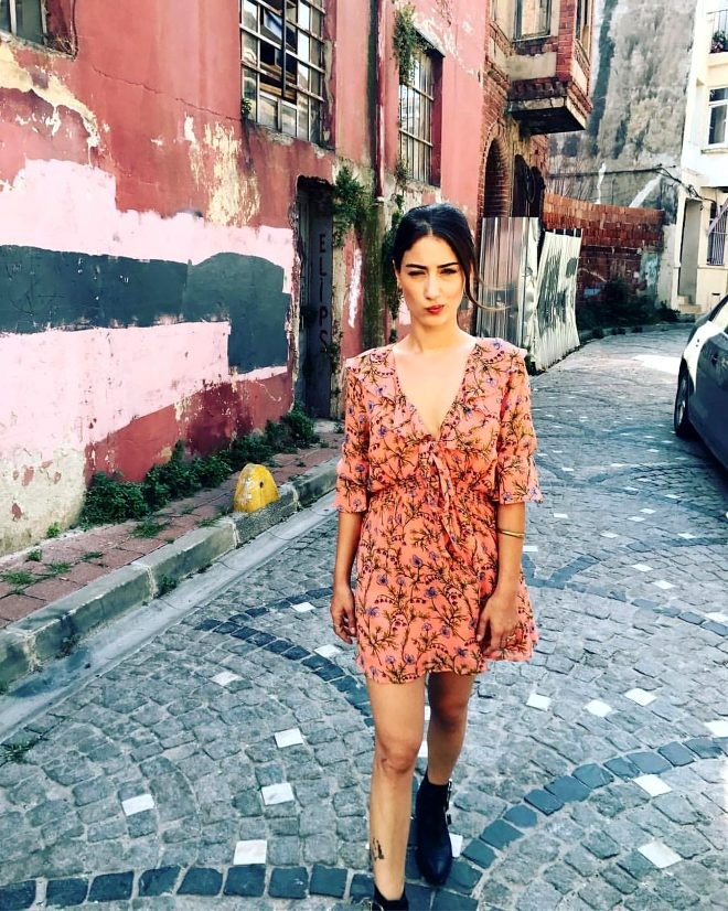 Məşhur aktrisanın yeni imici göz oxşadı  - FOTOLAR